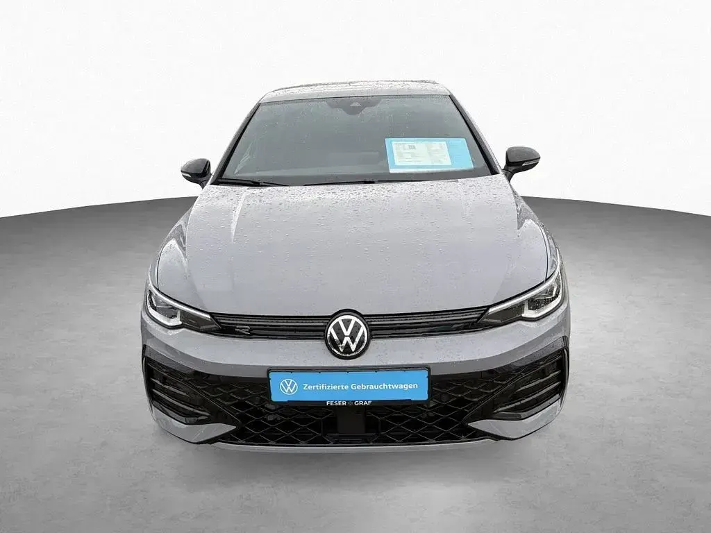 Gebraucht VW Golf VIII R-line 150 PS (110 kW) 2025 Mondsteingrau Limousine