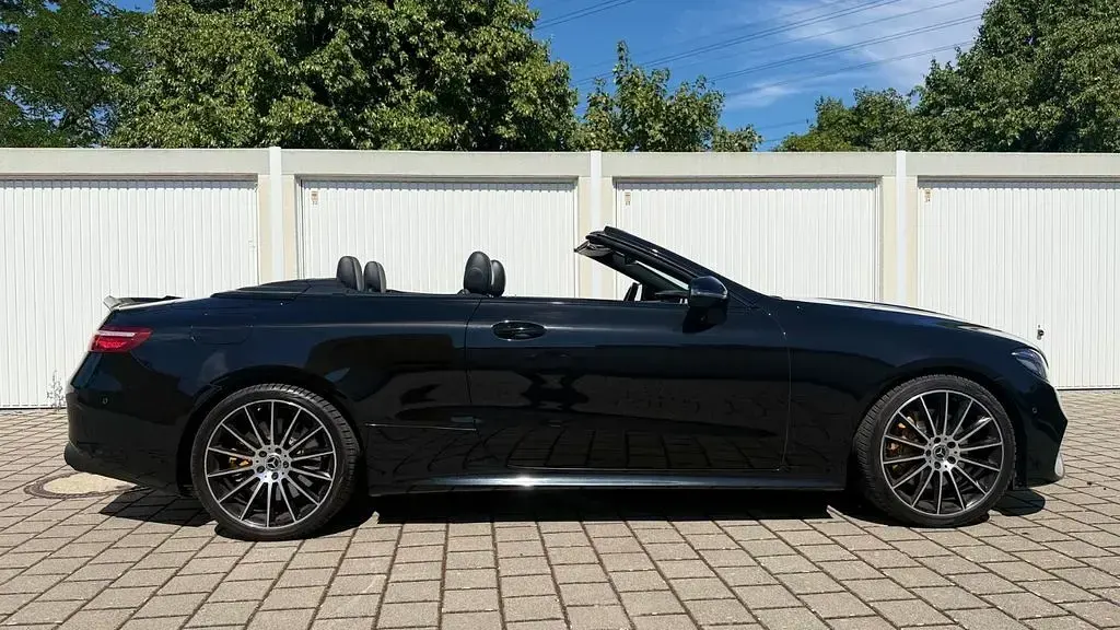 Gebraucht Mercedes E400 333 PS (244 kW) 2018 Schwarz Cabrio