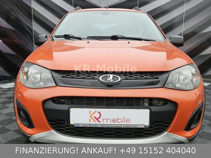 Second-hand Lada Kalina 98 CP (72 kW) 2017 Roșu Berlinǎ