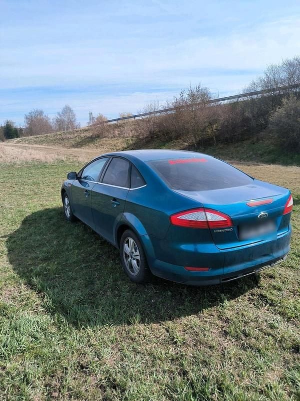 Gebraucht Ford Mondeo 160 PS (117 kW) 2008 Blau Limousine