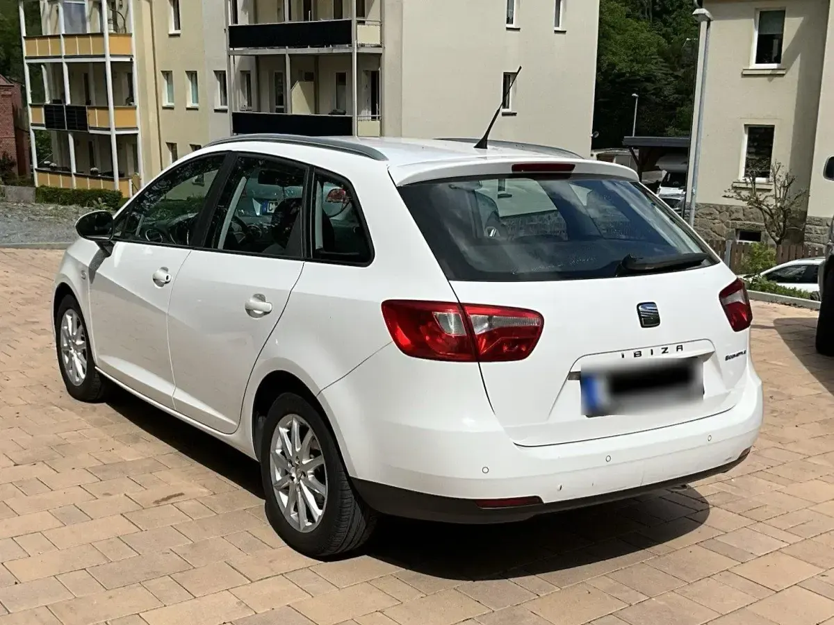 Gebraucht Seat Ibiza ST Ecomotive 105 PS (77 kW) 2010 Weiß Kombi