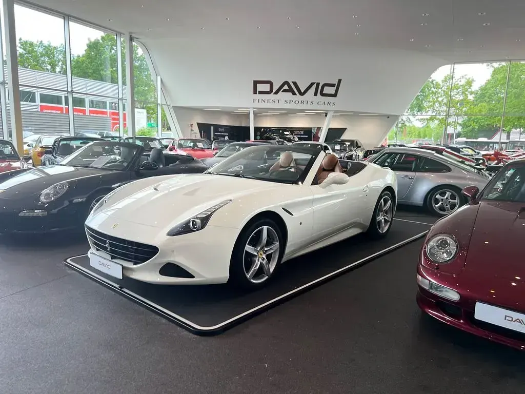 Gebraucht Ferrari California 560 PS (411 kW) 2015 Weiß Cabrio