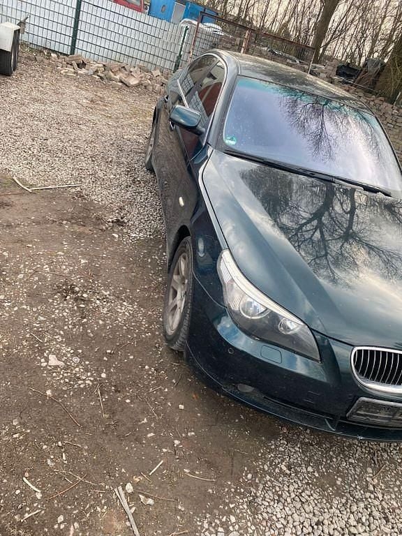 Gebraucht BMW 525 218 PS (160 kW) 2006 Grün Limousine