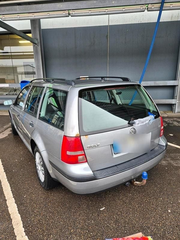 Gebraucht VW Golf IV 101 PS (74 kW) 2004 Silber Kombi