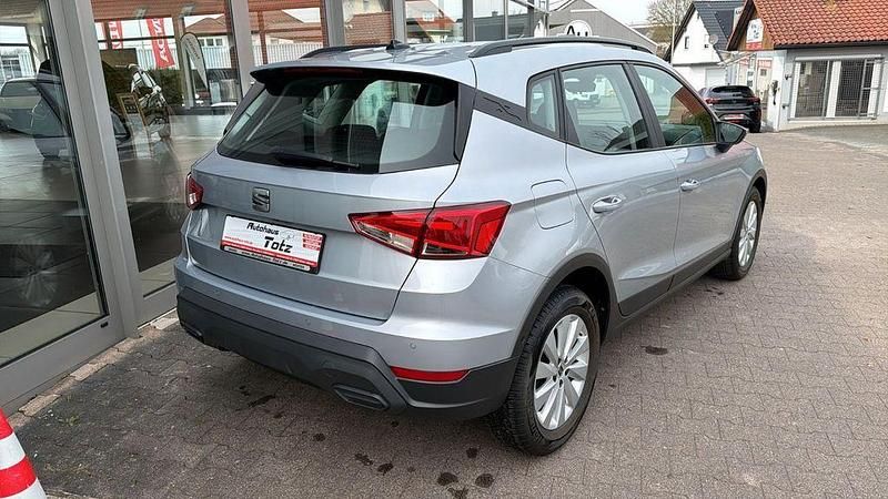 Gebraucht Seat Arona Style 95 PS (69 kW) 2023 Silber SUV
