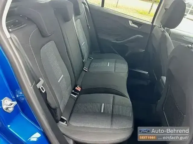 Używany Ford Focus Active 116 KM (85 kW) 2024 Niebieski Kombi