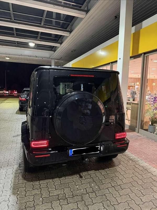 Gebraucht Mercedes G400 330 PS (242 kW) 2023 Schwarz SUV