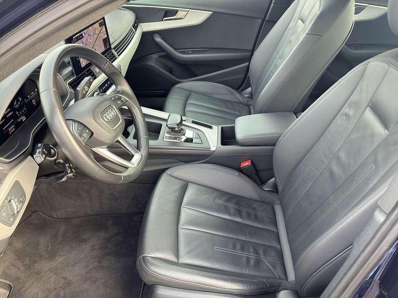 Gebraucht Audi A4 Advanced Plus 150 PS (110 kW) 2023 Navarrablau metallic Kombi
