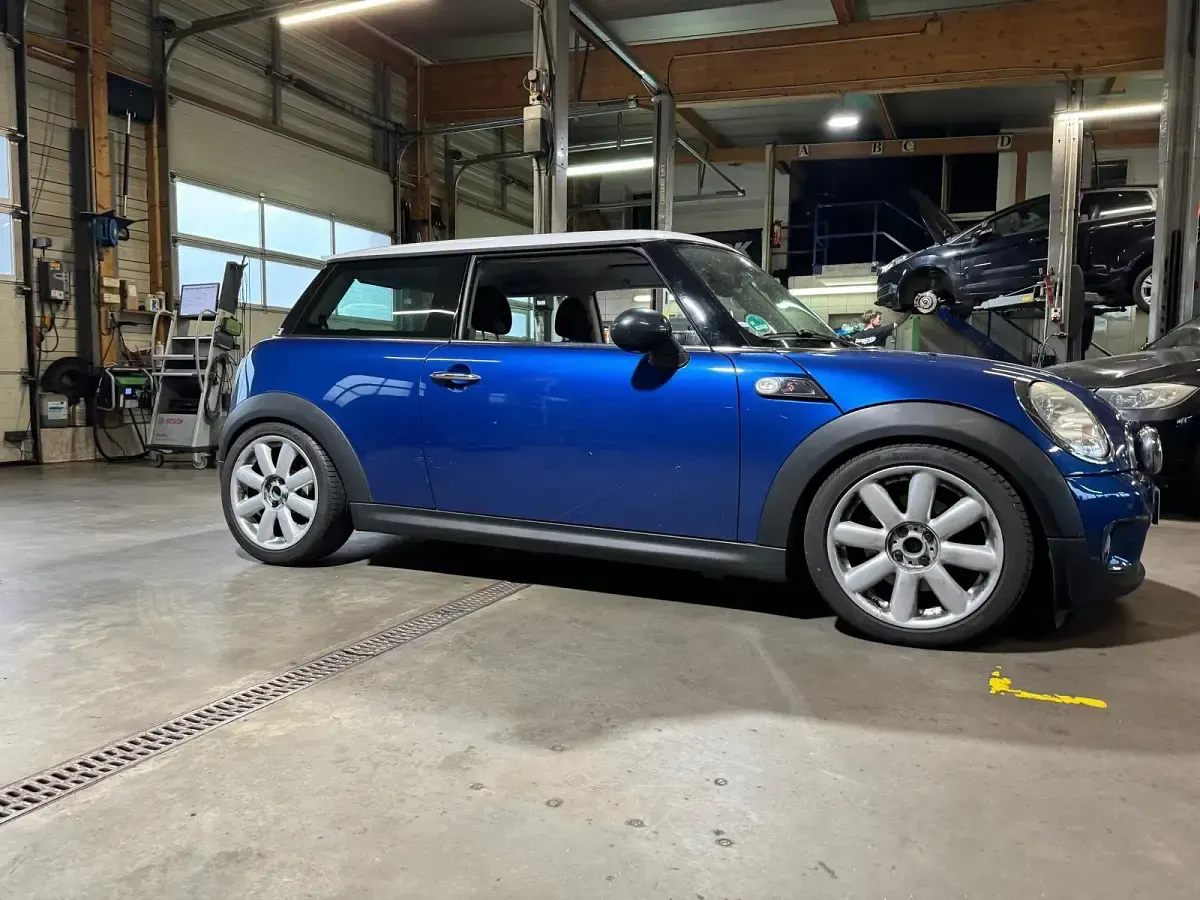 Gebraucht Mini Cooper S 174 PS (127 kW) 2007 Blau Kleinwagen
