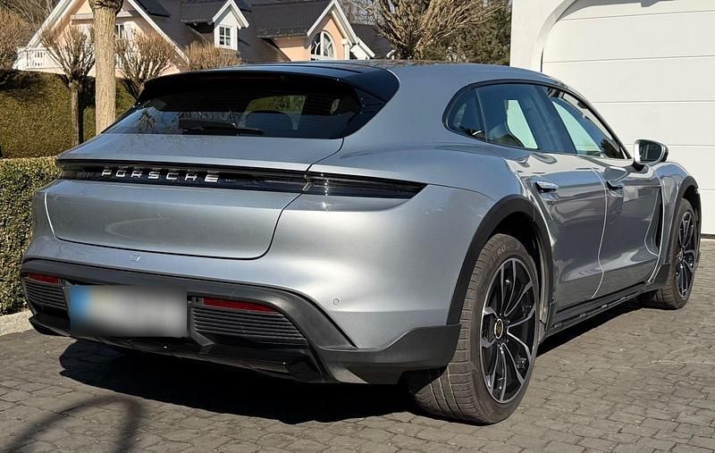Gebraucht Porsche Taycan Cross Turismo 350 kW (476 PS) 2022 Silber Kombi