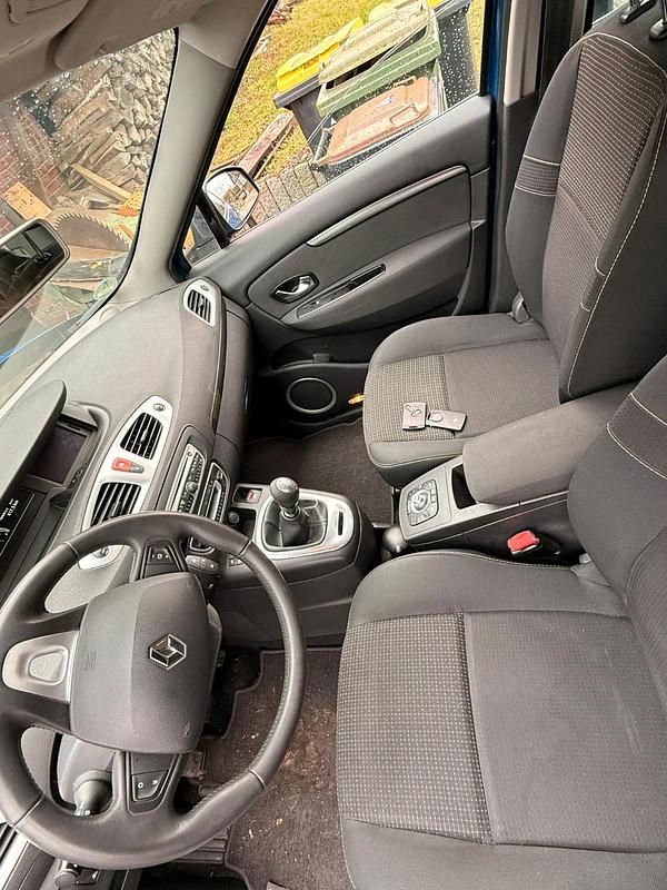 Gebraucht Renault Scénic III 130 PS (95 kW) 2010 Blau Van / Kleinbus
