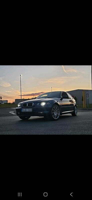 Gebraucht BMW 316 Compact 116 PS (85 kW) 2004 Blau Kleinwagen