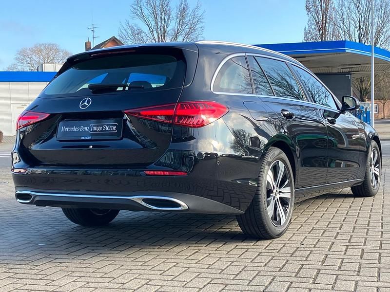 Gebraucht Mercedes C200 Avantgarde 204 PS (150 kW) 2024 Schwarz Kombi