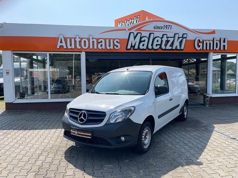 Weiß Gebraucht 2020 Mercedes Citan 109 Van / Kleinbus | 9.950 € (Fairer Preis) - Bild 1/4