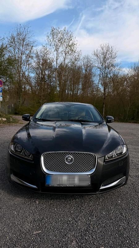 Gebraucht Jaguar XF 190 PS (139 kW) 2012 Grau Limousine