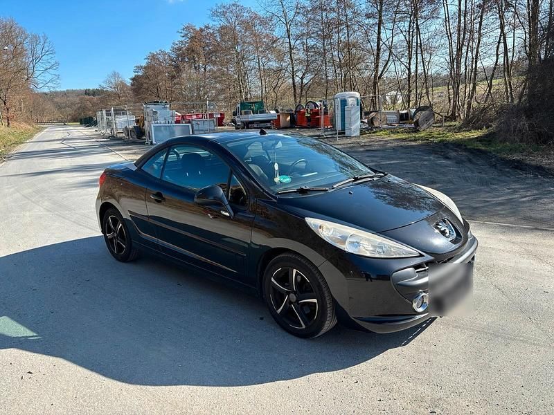 Gebraucht Peugeot 207 CC 120 PS (88 kW) 2008 Schwarz Cabrio