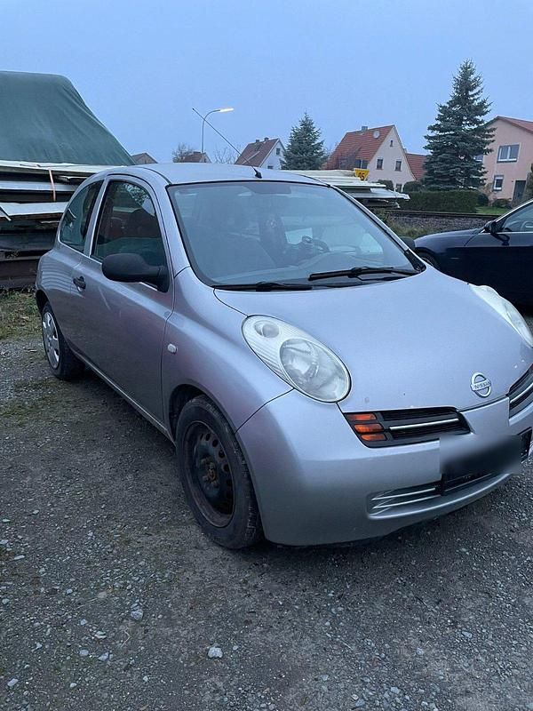Silber Gebraucht 2003 Nissan Micra Kleinwagen | 1.250 € (Fairer Preis) - Bild 1/4