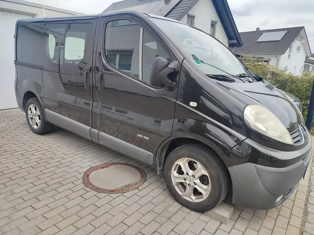 Gebraucht Renault Trafic 116 PS (85 kW) 2013 Schwarz Van / Kleinbus