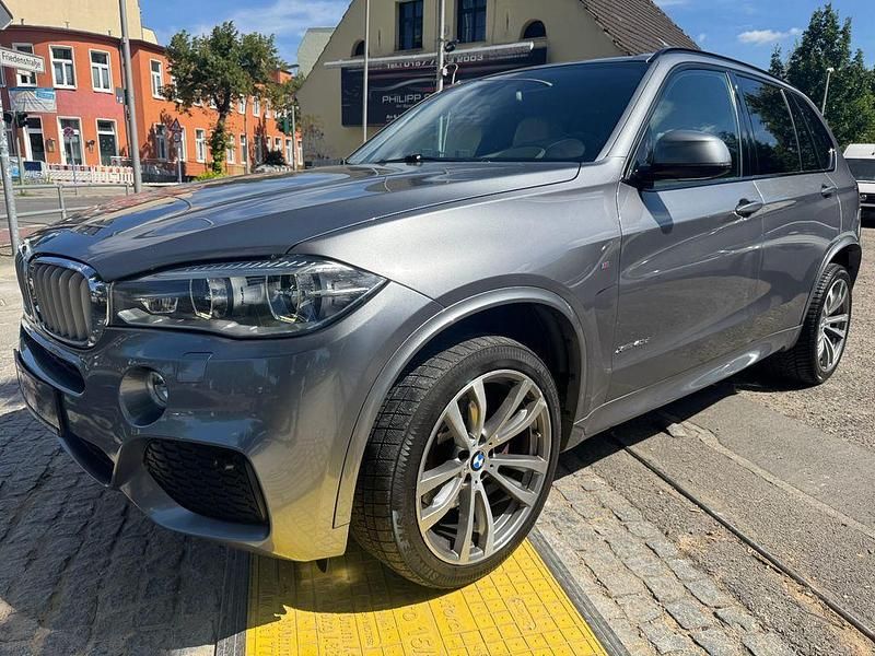 Grau Gebraucht 2015 BMW X5 M Sport SUV | 22.590 € (Guter Preis) - Bild 1/4