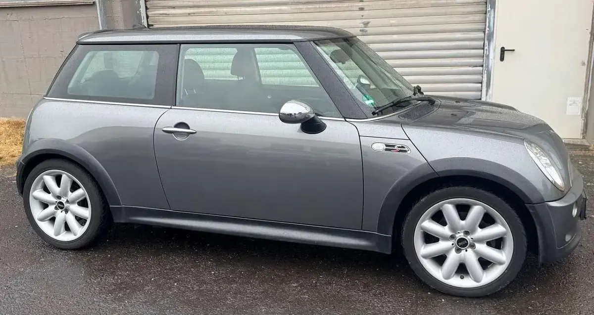 Gebraucht Mini Cooper S 170 PS (125 kW) 2004 Dark silver metallic Kleinwagen