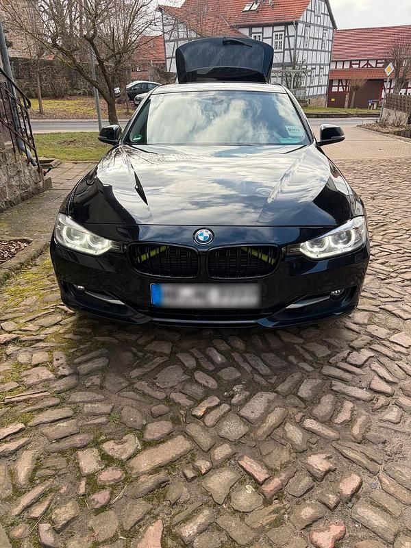 Gebraucht BMW 330 M Sport 258 PS (189 kW) 2013 Schwarz Kombi