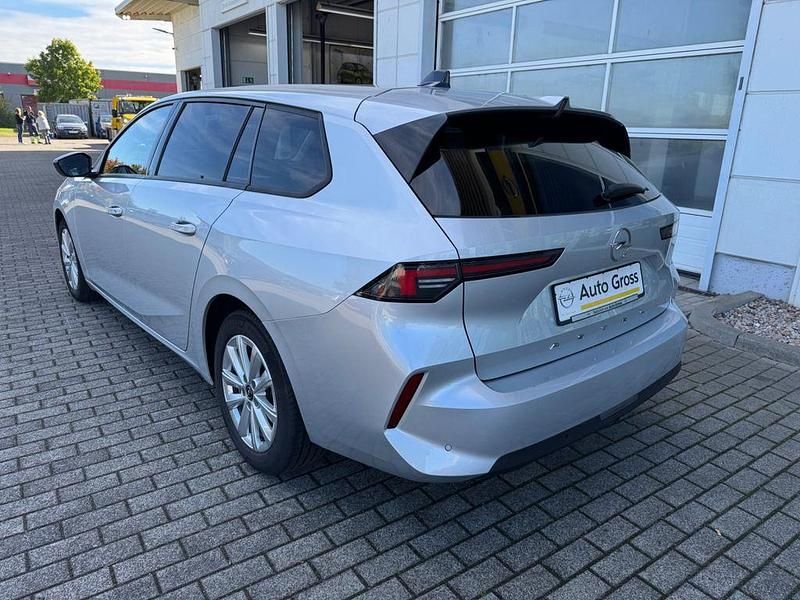 Gebraucht Opel Astra Enjoy 131 PS (96 kW) 2023 Silber Kombi