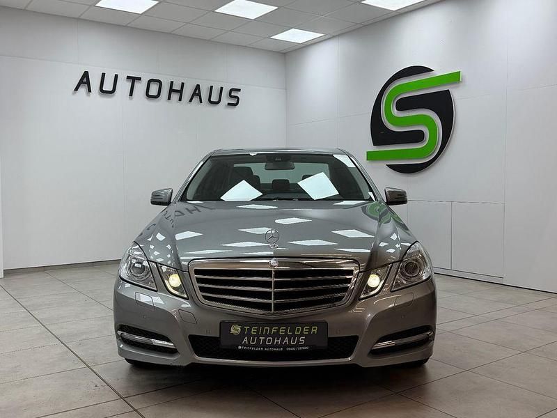 Gebraucht Mercedes E200 Avantgarde 136 PS (100 kW) 2011 Silber Limousine