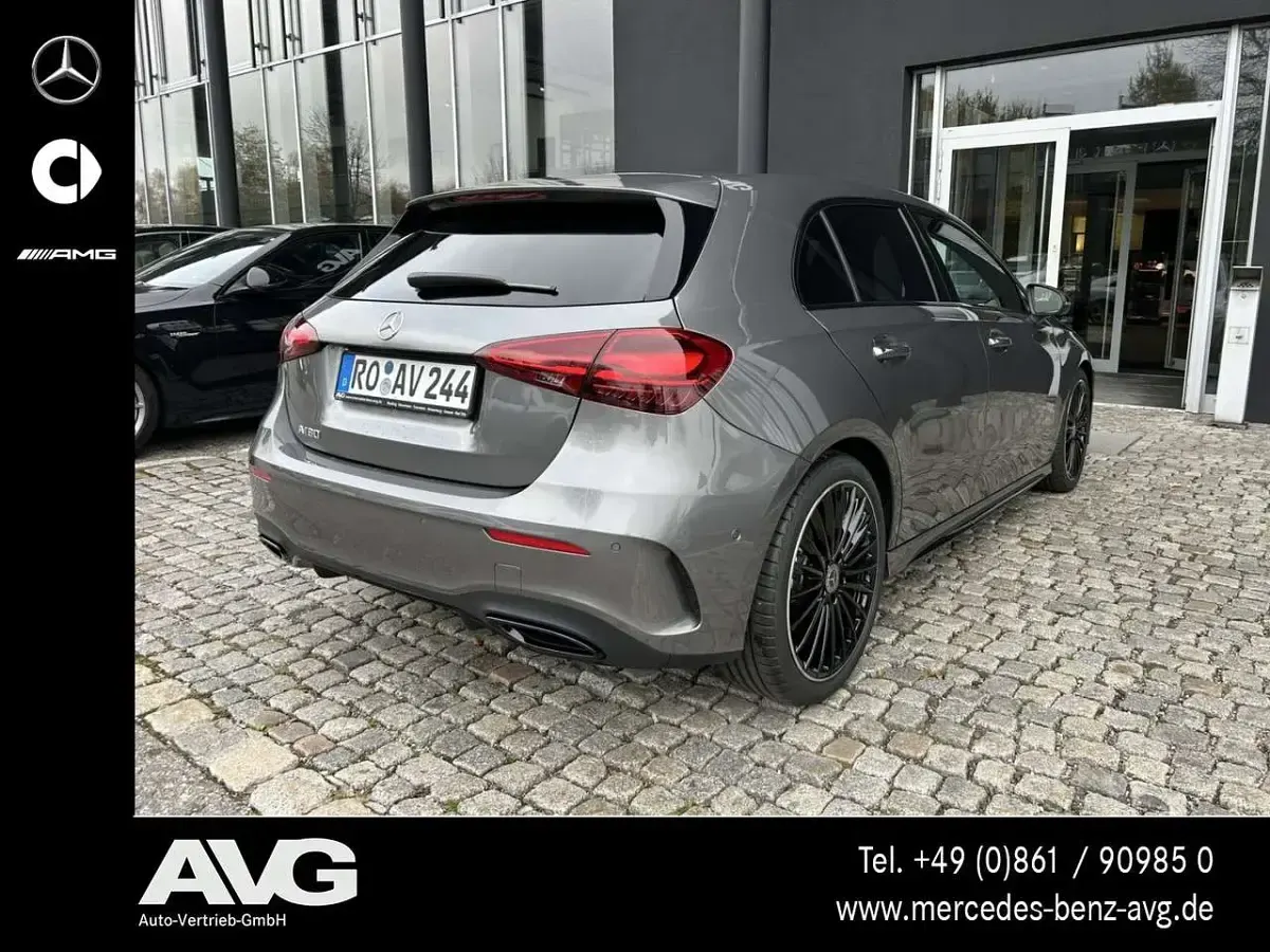 Gebraucht Mercedes A180 Edition 136 PS (100 kW) 2025 Grau Limousine