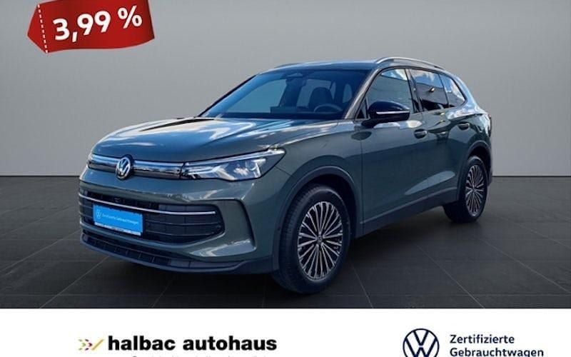 Grün Gebraucht 2024 VW Tiguan Goal SUV | 39.820 € (Superpreis) - Bild 1/4