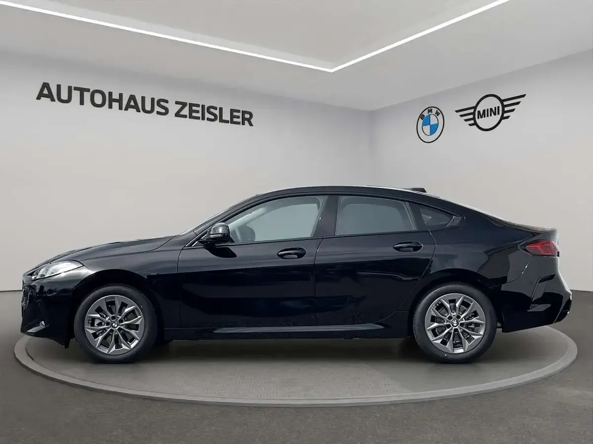 Neu BMW 216 Efficient Dynamics 122 PS (89 kW) 2025 Schwarz Coupé