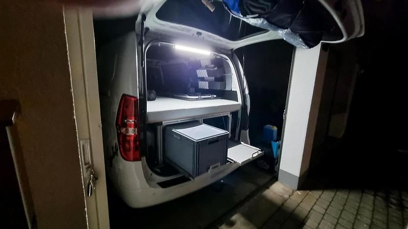 Gebraucht Hyundai H-1 116 PS (85 kW) 2019 Weiß Van / Kleinbus