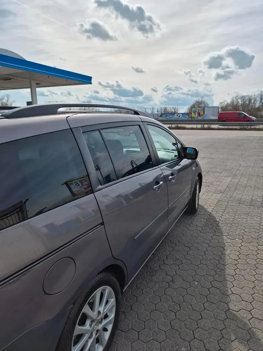 Gebraucht Mazda 5 145 PS (106 kW) 2009 Andere farben Van / Kleinbus