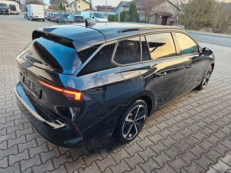 Gebraucht Opel Astra 131 PS (96 kW) 2025 Schwarz Kombi