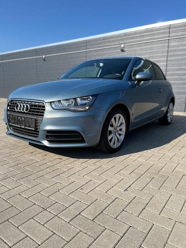 Gebraucht Audi A1 85 PS (62 kW) 2013 Blau Kleinwagen