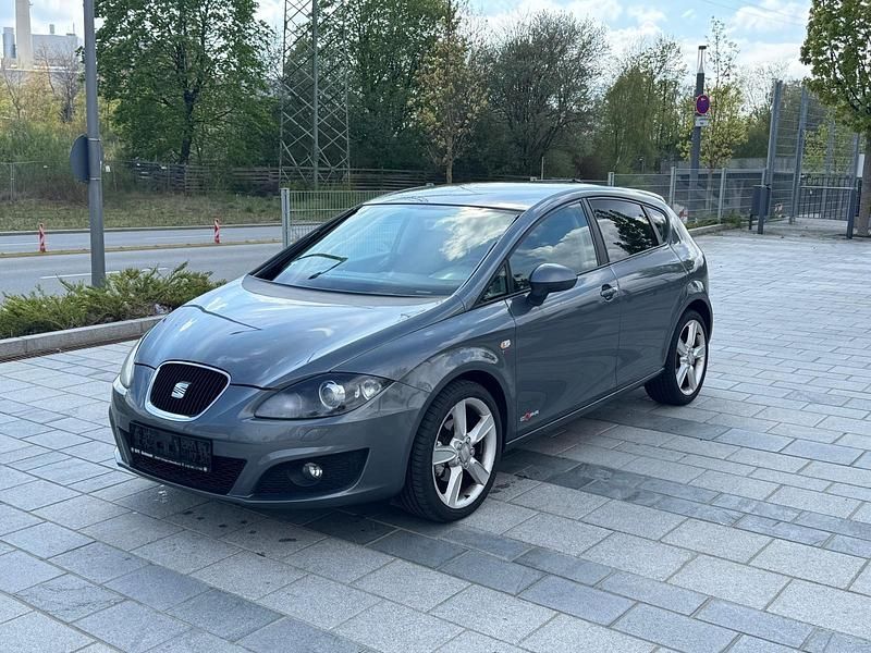 Second-hand Seat Leon Copa 140 CP (102 kW) 2012 Argintiu Berlinǎ