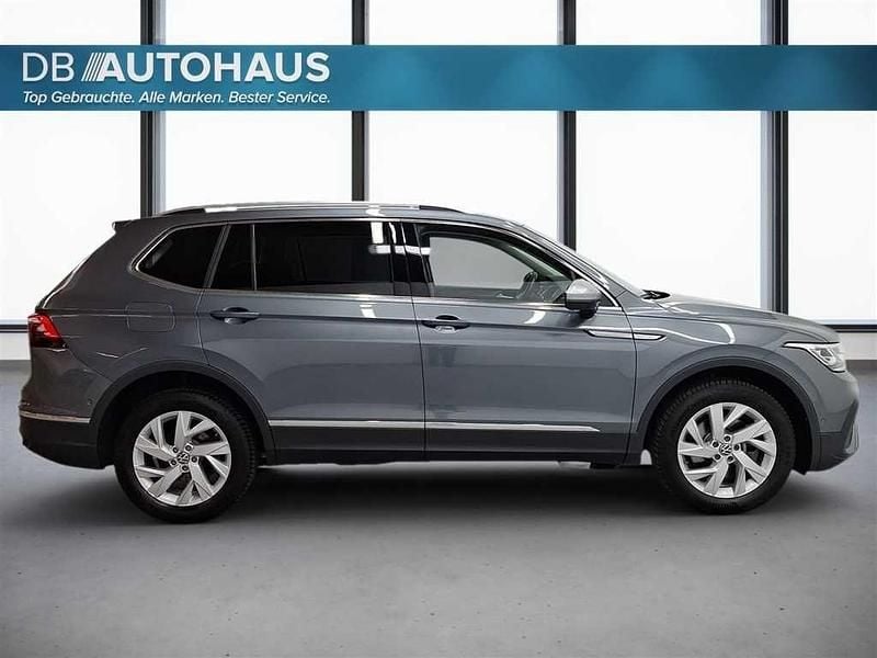 Gebraucht VW Tiguan Allspace Life 200 PS (147 kW) 2023 Grau SUV