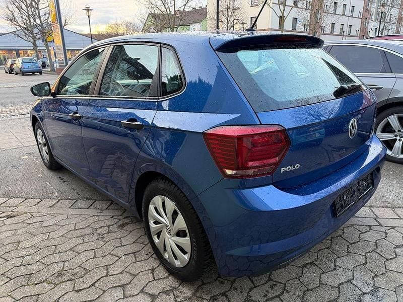 Gebraucht VW Polo Trendline 65 PS (47 kW) 2017 Blau Limousine