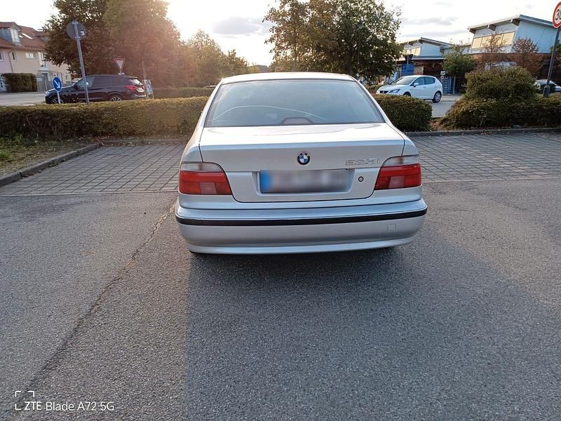 Gebraucht BMW 523 170 PS (125 kW) 1999 Silber Limousine