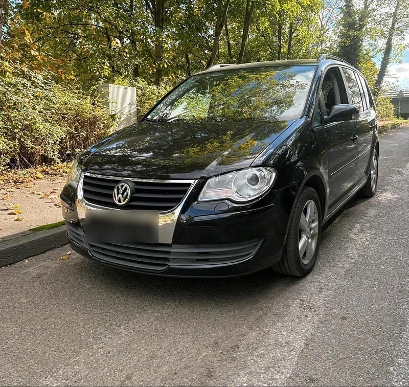 Schwarz Gebraucht 2008 VW Touran Van / Kleinbus | 3.150 € (Guter Preis) - Bild 1/4