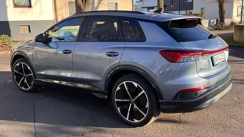 Gebraucht Audi Q4 e-tron Ambiente 210 kW (286 PS) 2024 Blau SUV