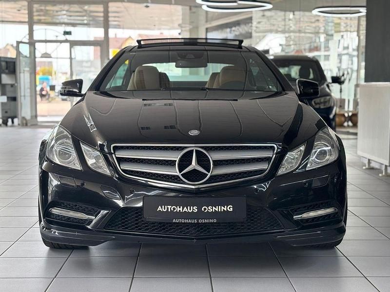 Gebraucht Mercedes E350 AMG 265 PS (194 kW) 2012 Schwarz Coupé
