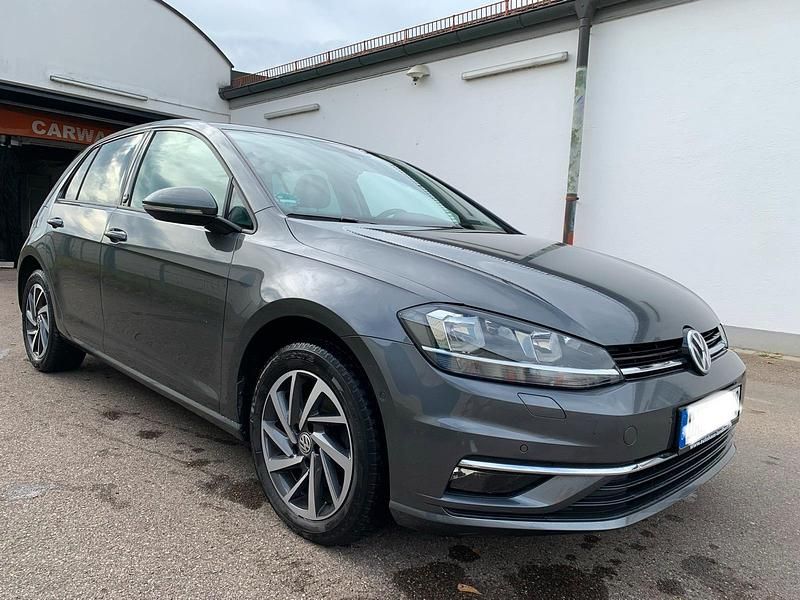 Gebraucht VW Golf VII Sound 150 PS (110 kW) 2017 Grau Limousine