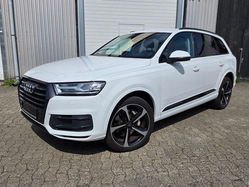 Weiß Gebraucht 2016 Audi Q7 Design SUV | 29.900 € (Guter Preis) - Bild 1/4