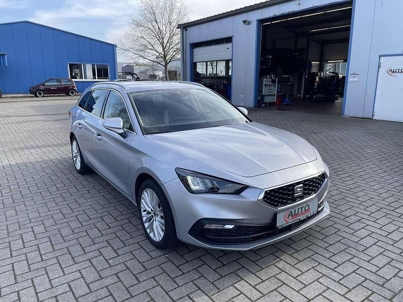 Gebraucht Seat Leon XCELLENCE 150 PS (110 kW) 2022 Florett(urban)silver Kombi