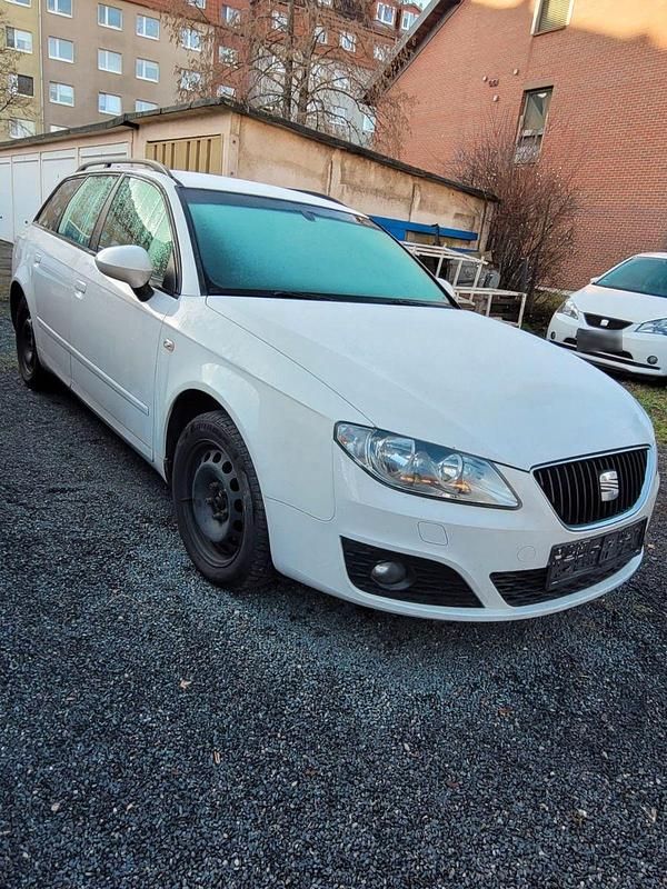 Gebraucht Seat Exeo Style 143 PS (105 kW) 2010 Weiß Kombi