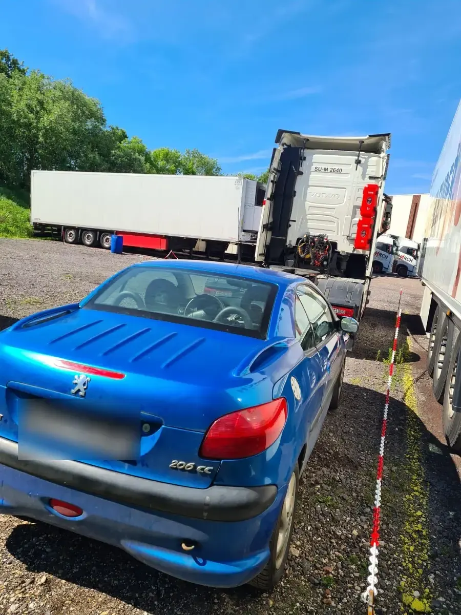 Gebraucht Peugeot 206 CC 109 PS (80 kW) 2002 Blau Cabrio