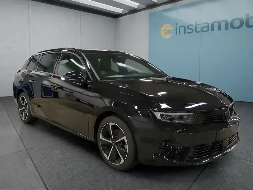 Gebraucht Opel Astra 131 PS (96 kW) 2025 Schwarz Kleinwagen