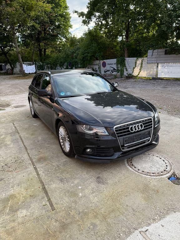 Schwarz Gebraucht 2010 Audi A4 S-Line Kombi | 5.390 € (Superpreis) - Bild 1/4