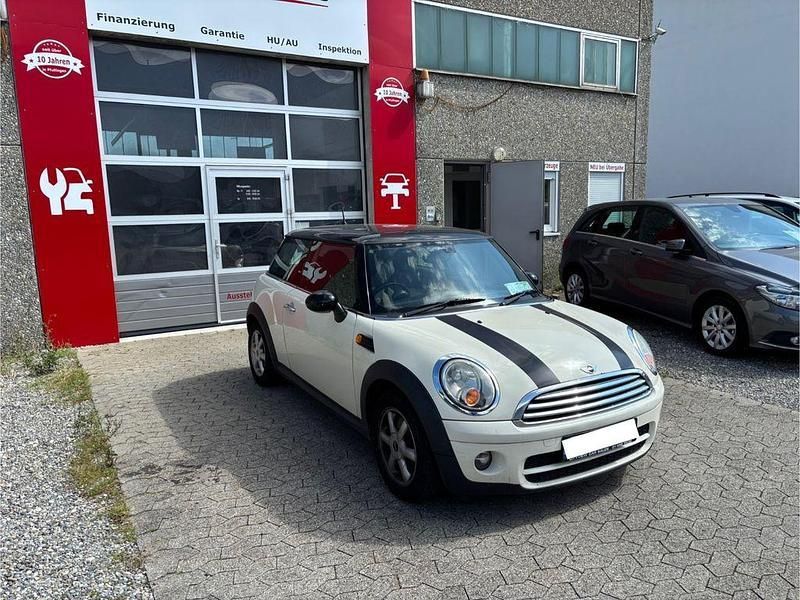 Gebraucht Mini Cooper D 109 PS (80 kW) 2010 Weiß Kleinwagen
