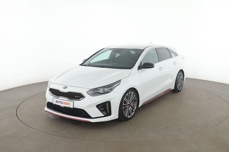 Weiß Gebraucht 2021 Kia ProCeed Kleinwagen | 25.780 € (Fairer Preis) - Bild 1/3